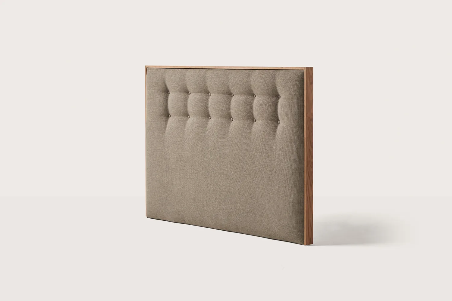 Boxspringbett mit Polster-Kopfteil